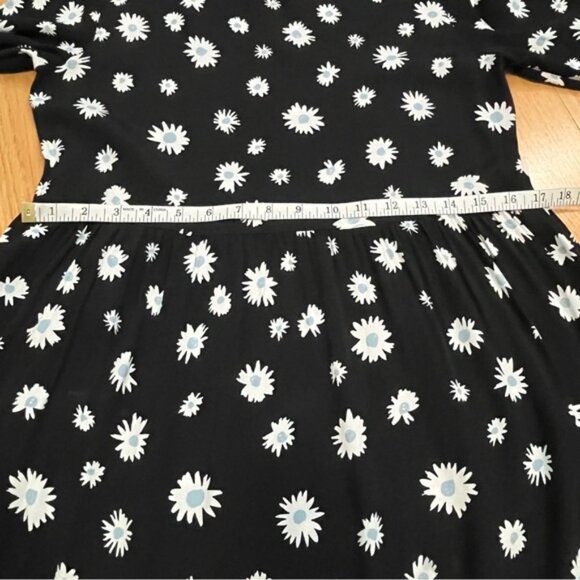 Aritzia ittle oon eartstrings loral idi ress - Picture 12 of 14